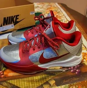 Nike | Shoes | Nike Zoom Kobe 5 V Lower Merion Size 9 | Poshmark display picture 2